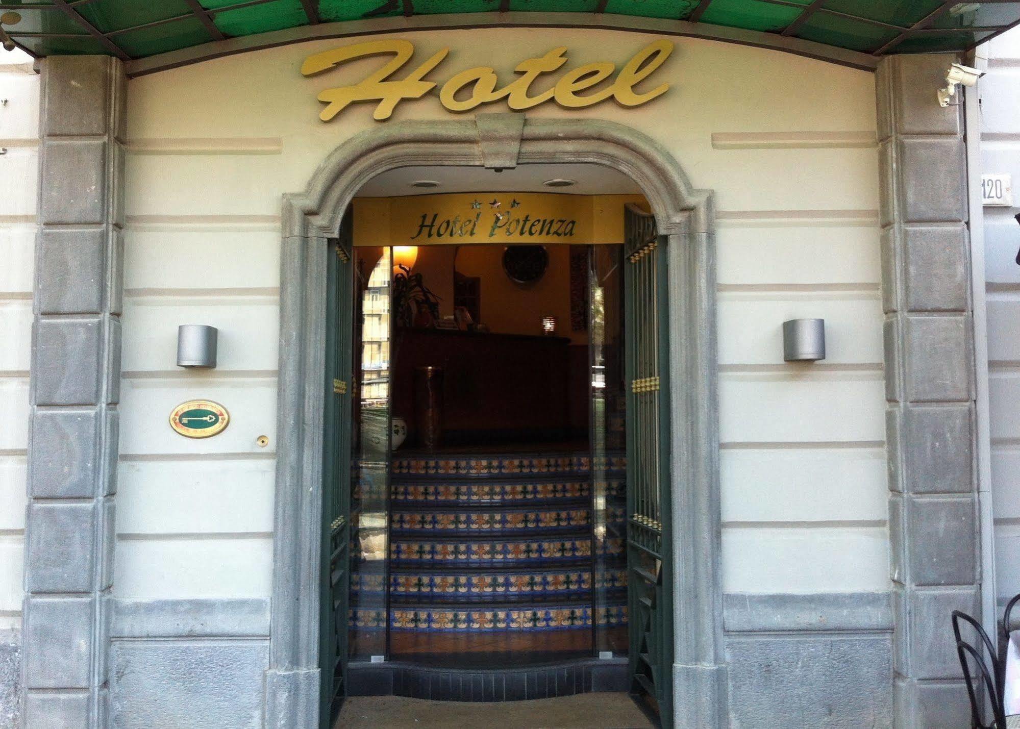 Hotel Potenza Nápoly Kültér fotó